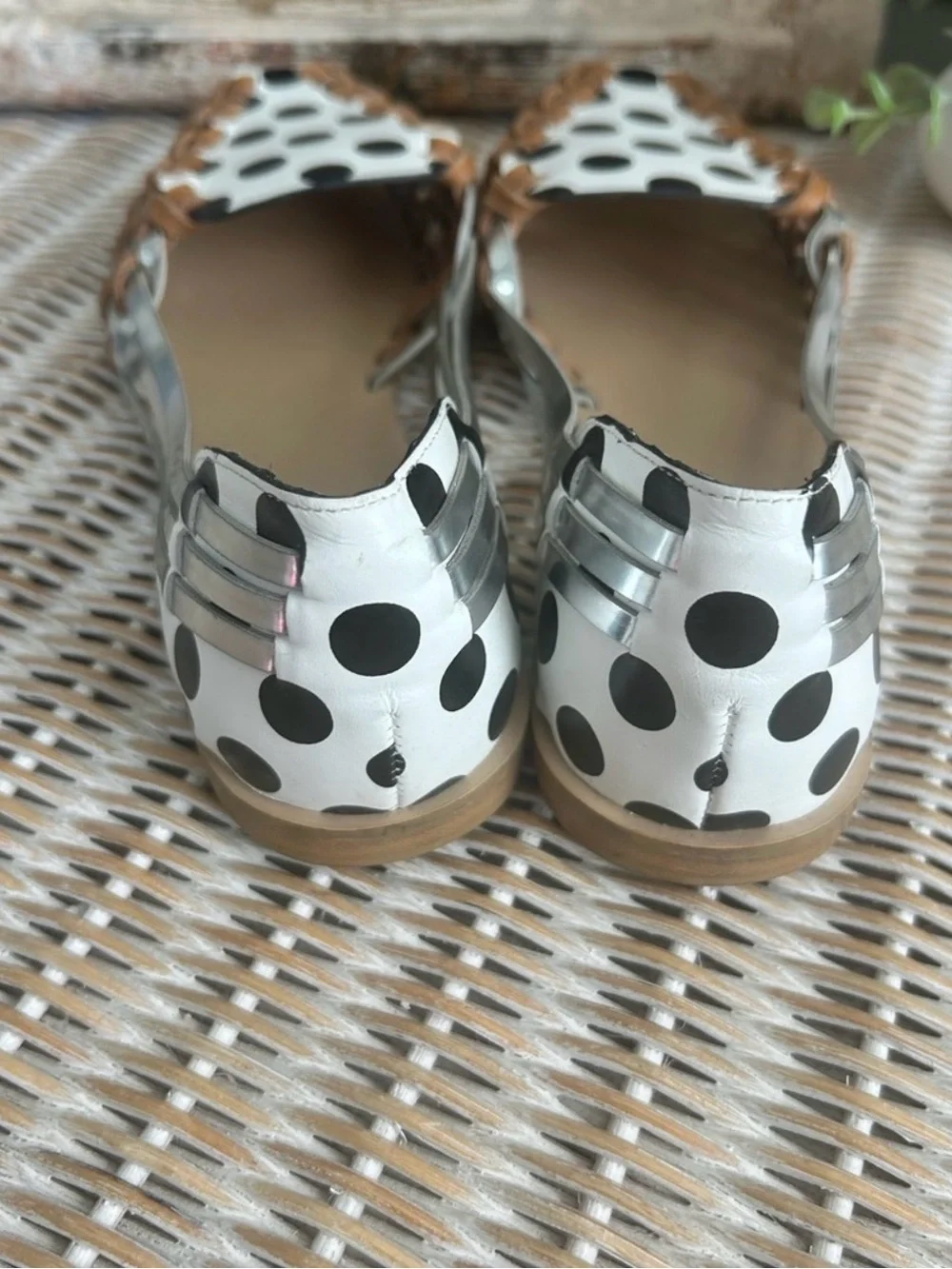 Sophia Webster Silver Metallic Polka Dot Leather Woven Sandals Size 7 Like New